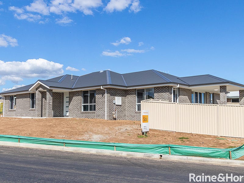 2 Wheatfield Drive, Kelso, NSW 2795 House for Sale