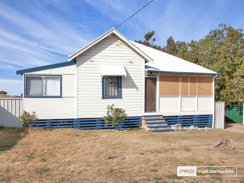 43 Denman Avenue, Kootingal, NSW 2352 Property Details