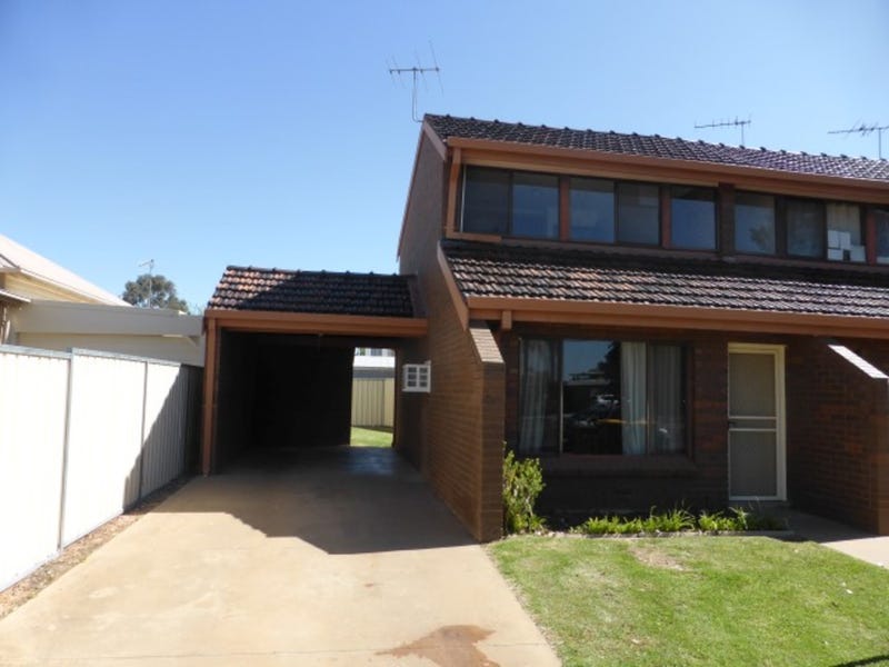 1/2 Cameron Avenue, Mildura, VIC 3500