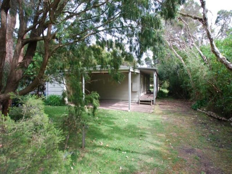 9 Lohr Avenue, Inverloch, Vic 3996 Property Details