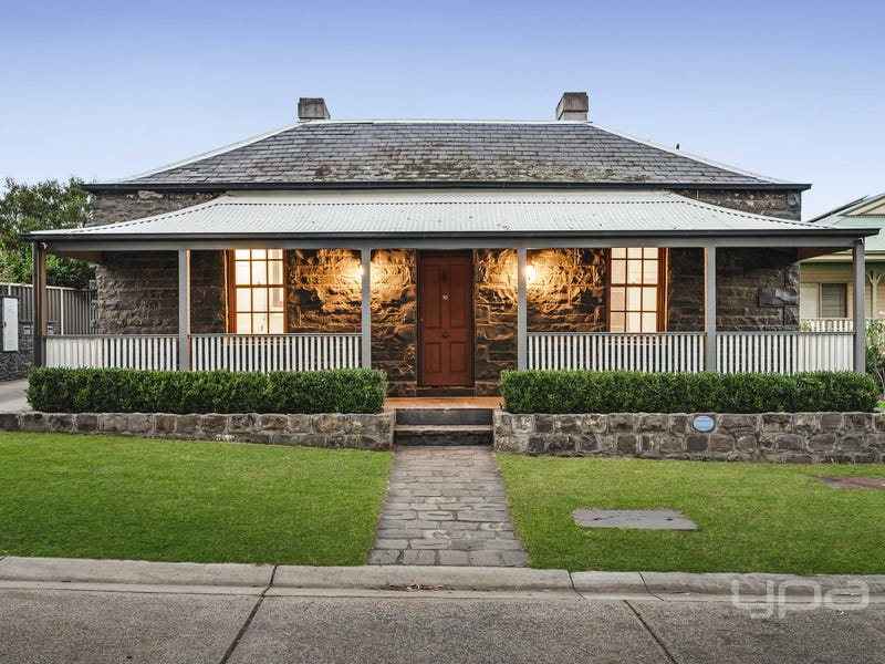 10 Broad Street, Westmeadows, Vic 3049 Property Details