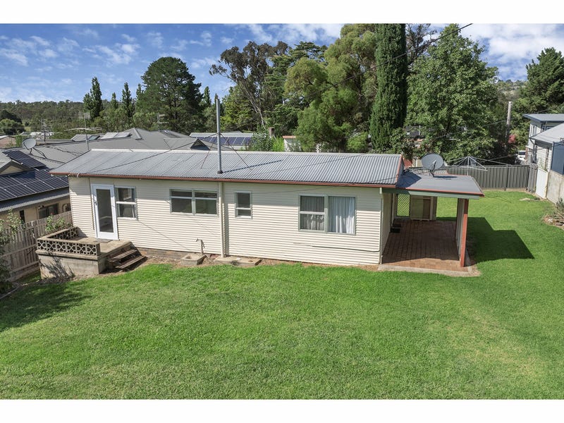 6 College Avenue, Armidale, NSW 2350 - House for Sale - realestate.com.au