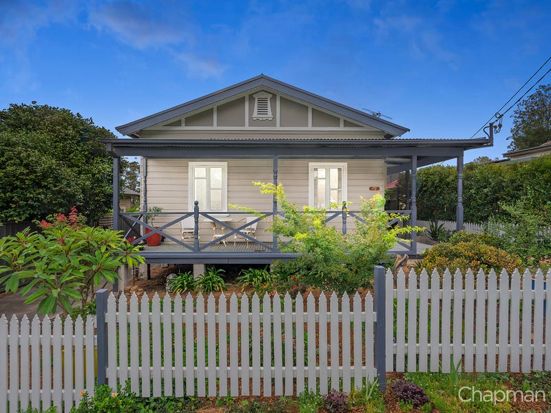 9 The Valley Road, Valley Heights, NSW 2777