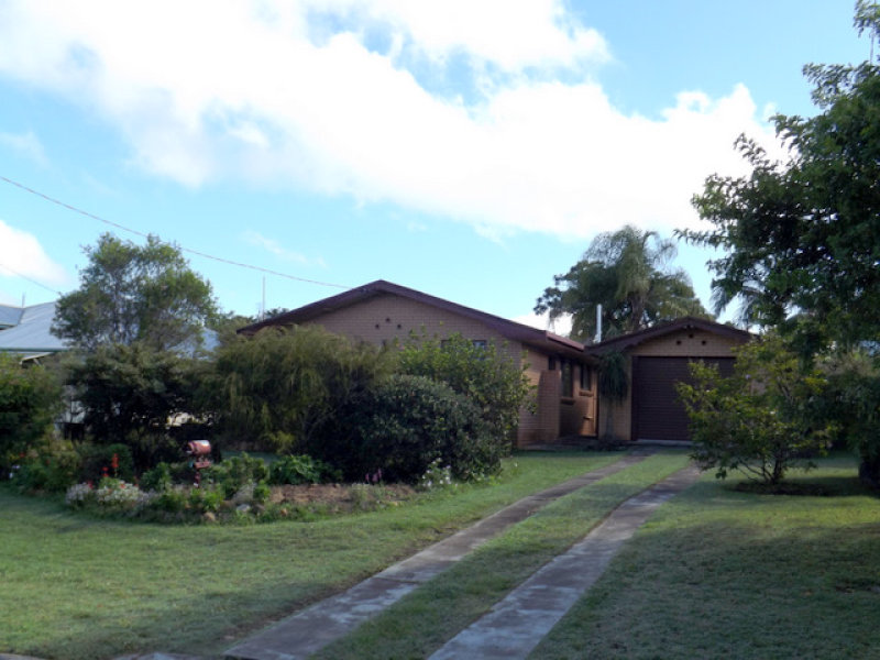 6 Coronation Drive, Murgon, QLD 4605