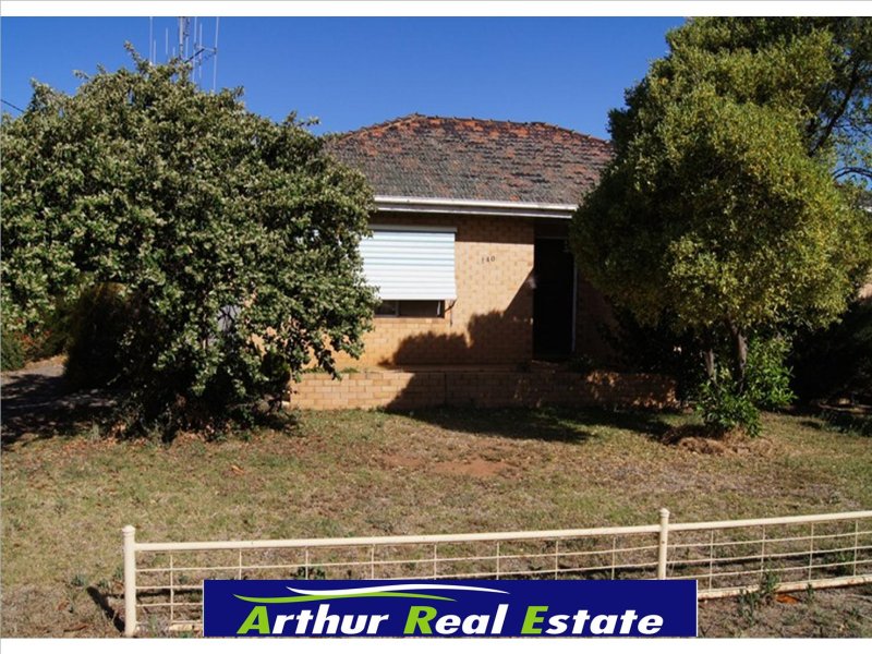 140 Denison St, Finley, NSW 2713 Property Details