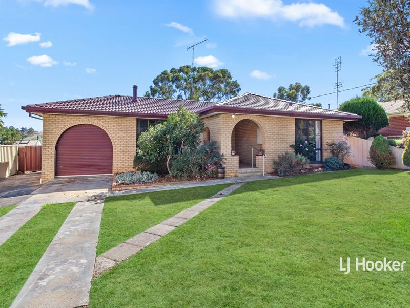 11 Mylson Avenue, Broadford, Vic 3658 House for Sale