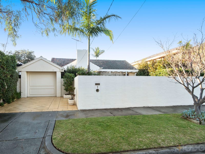 7 Pasadena Avenue, Beaumaris, Vic 3193 Property Details