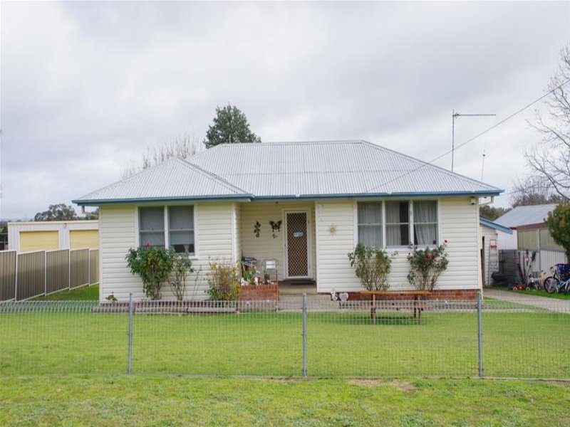 16 Darling Avenue, Cowra, NSW 2794