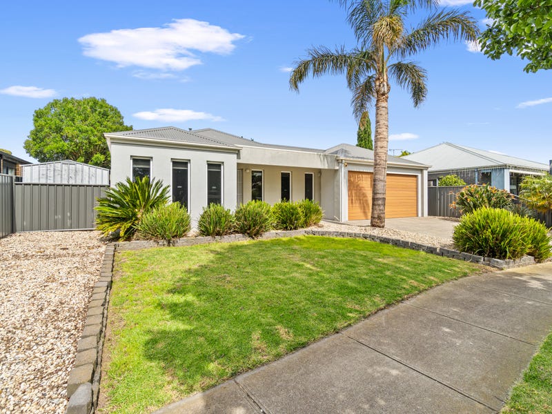 16 Dryden Place, Sale, Vic 3850 Property Details