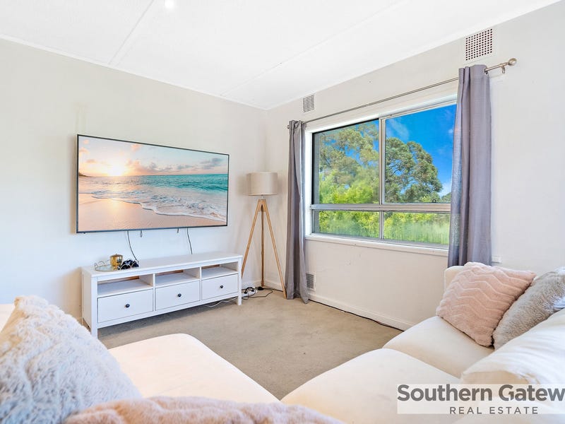 18/4 Canham Way, Orelia, WA 6167 Property Details