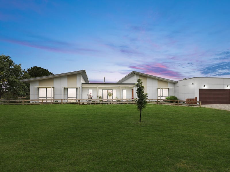 63 Lute Street, Gundaroo, NSW 2620 Property Details