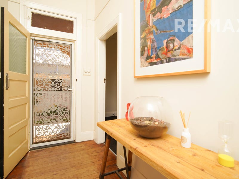 69 Simmons Street, Wagga Wagga, NSW 2650