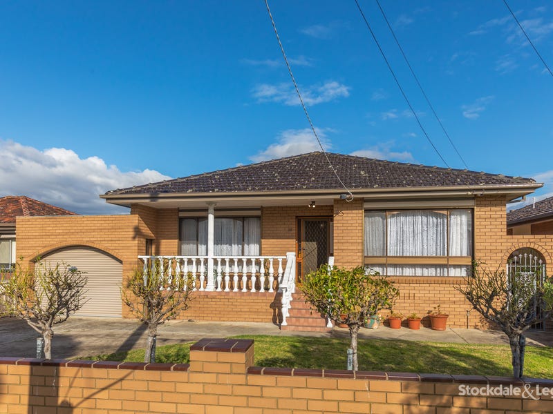 18 Lackenheath Drive, Tullamarine, Vic 3043 House for Sale