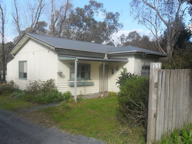 711 Charles Road, Lilydale, VIC 3140