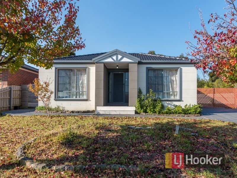 13 Milton Place, Narre Warren South, VIC 3805