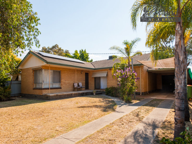 393 English Avenue, Lavington, NSW 2641