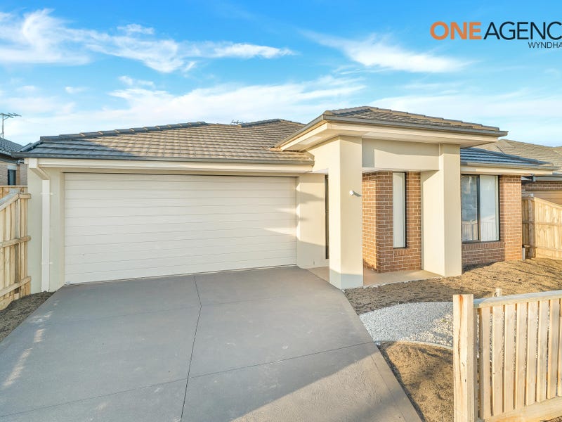 35 Bridgefield Parkway, Rockbank, Vic 3335 Property Details