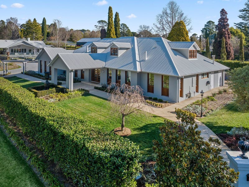 21 Holly Road, Burradoo, NSW 2576 House for Sale