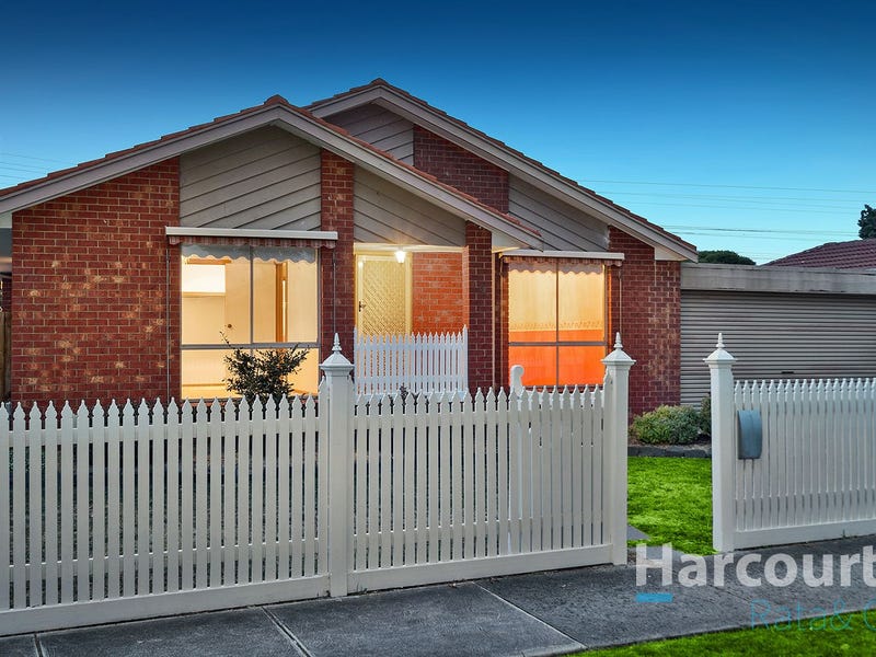 9 Mcclelland Drive, Mill Park, VIC 3082