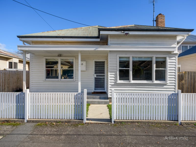 15 Loch Avenue, Ballarat Central, VIC 3350