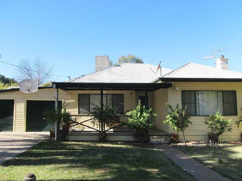 16 Sturt Street, Bourke, NSW 2840