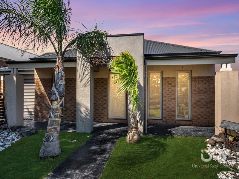 11 Reay Drive, Craigieburn, Vic 3064 Property Details