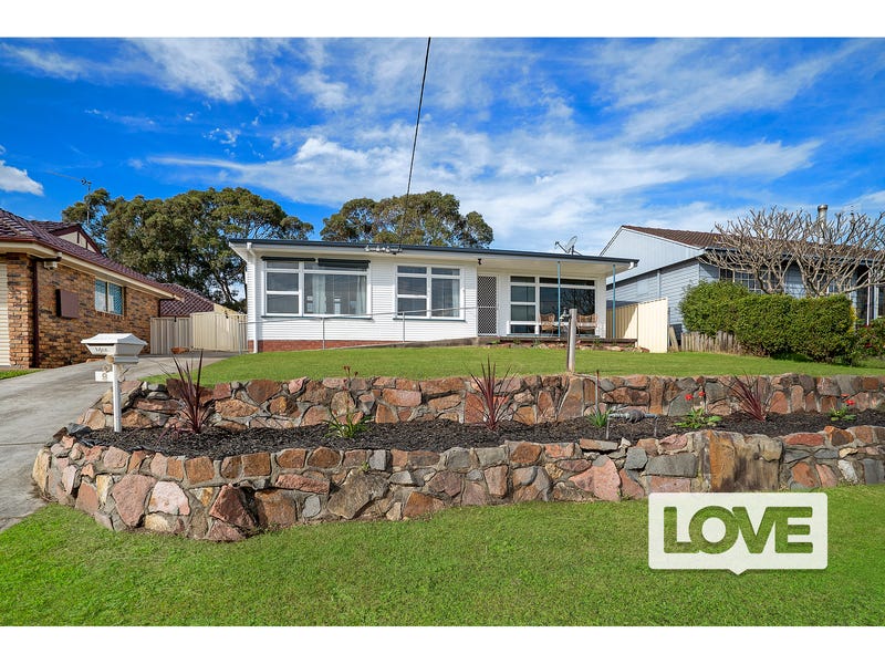 9 Sandra Street, Fennell Bay, NSW 2283