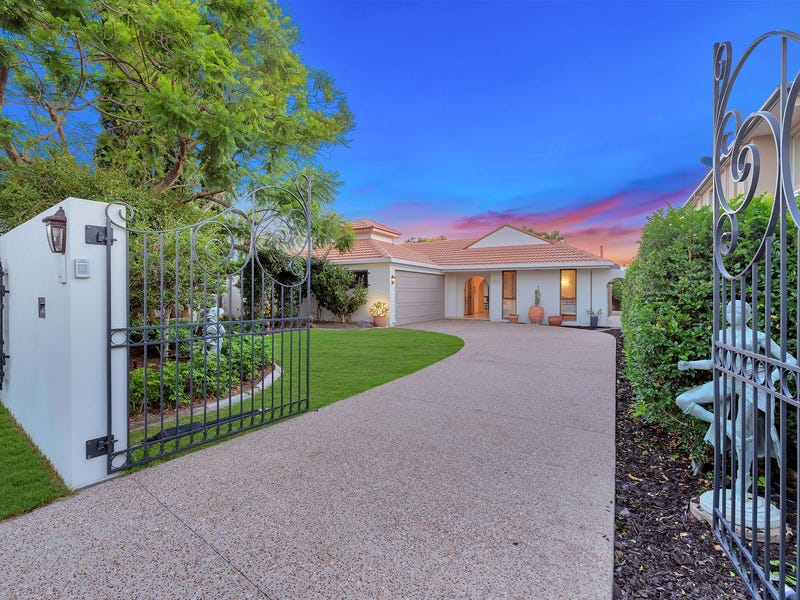 13 Wallaby Place, Sorrento, Qld 4217 Property Details