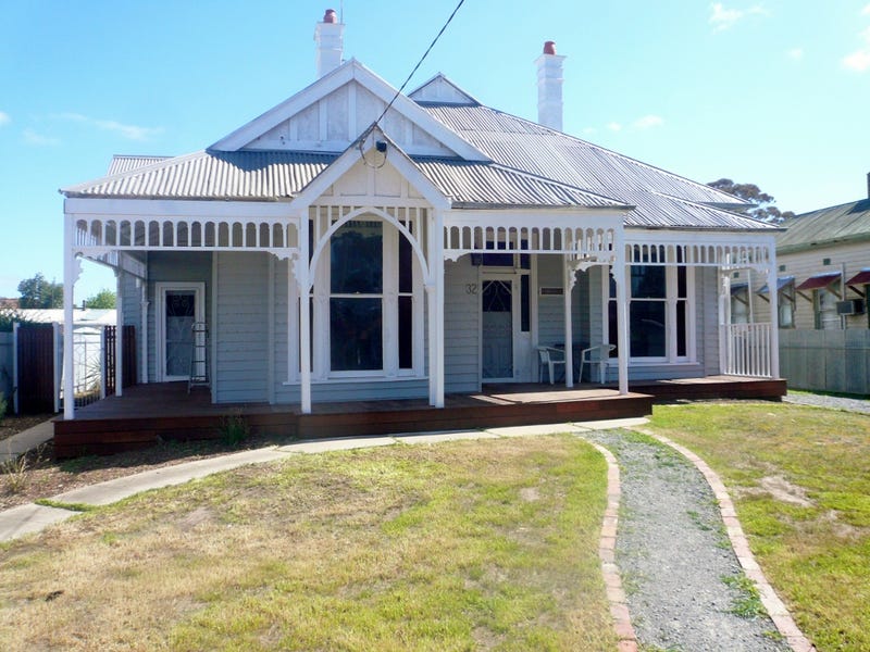 32 Molyneaux Street, Warracknabeal, Vic 3393 House for Sale