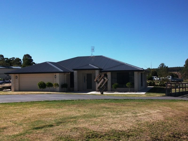 28 Sonaree Drive, Kingaroy, Qld 4610 Property Details