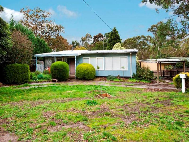 11 Hume Street, Greensborough, Vic 3088 Property Details
