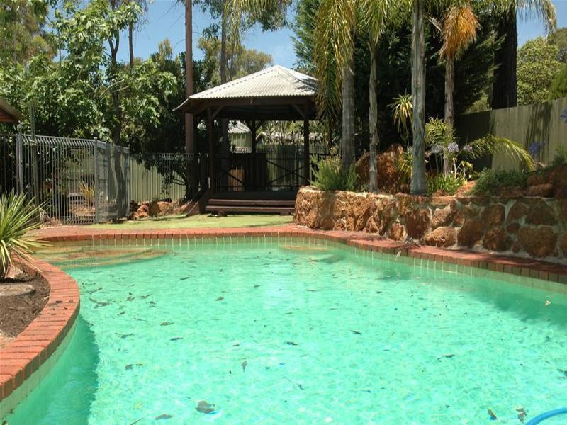 14 Lenore Street, Roleystone, WA 6111 Property Details