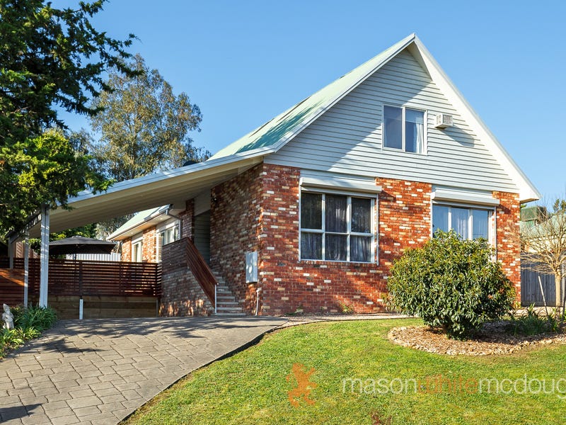 27 Kamarooka Drive, Wattle Glen, Vic 3096 House for Sale realestate