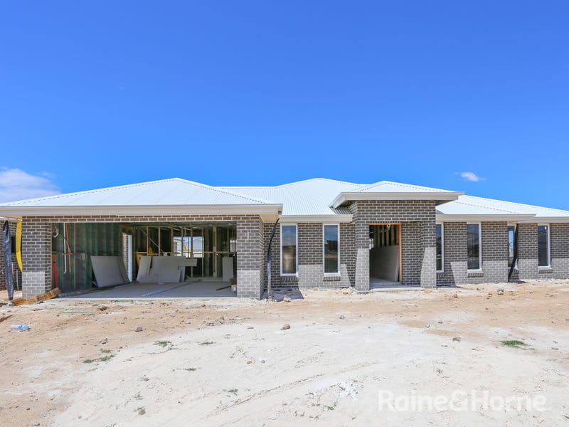 2 Kemp Street, Eglinton, NSW 2795 Property Details