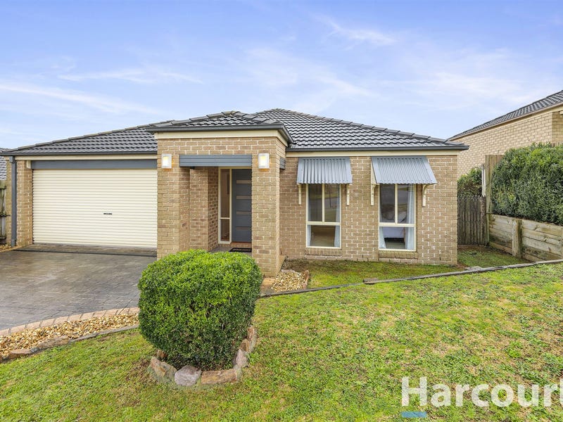 76 Cook Street, Drouin, Vic 3818 Property Details