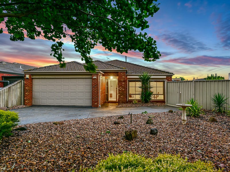 6 Brighton Place, Taylors Hill, VIC 3037