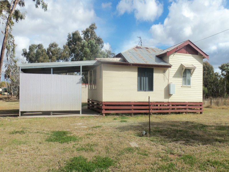 4 Oak St, Chinchilla, Qld 4413 House for Sale