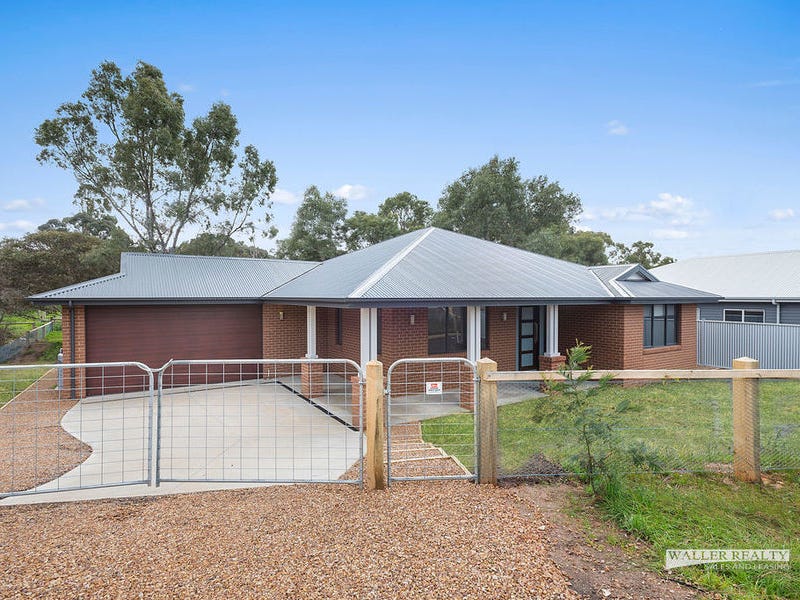 18 Polsue Street, Maldon, Vic 3463 Property Details