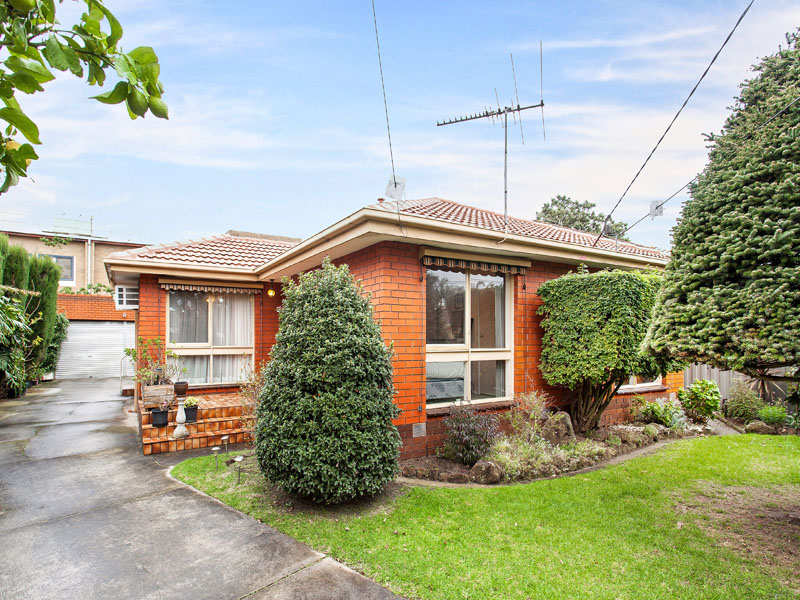 28 Snowdon Drive, Cheltenham, Vic 3192 Property Details