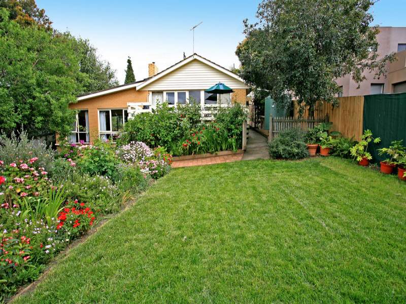 38 Scenic Road, Highton, Vic 3216 Property Details