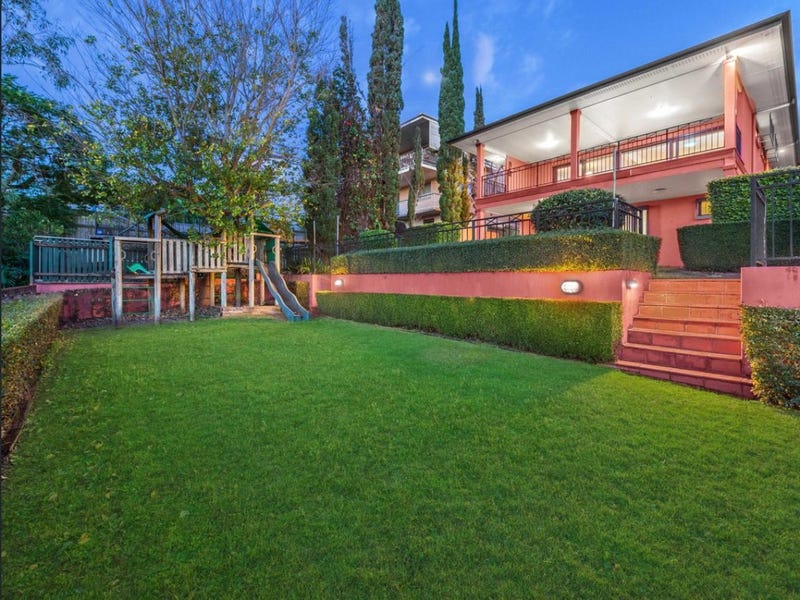 20 Kneale Street, Holland Park West, QLD 4121