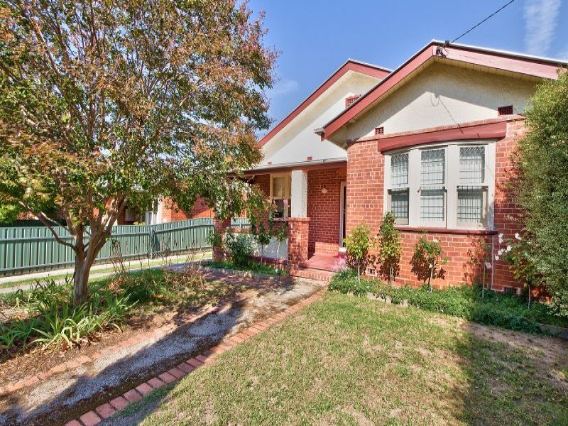 667 Pemberton St, Albury, NSW 2640 Property Details