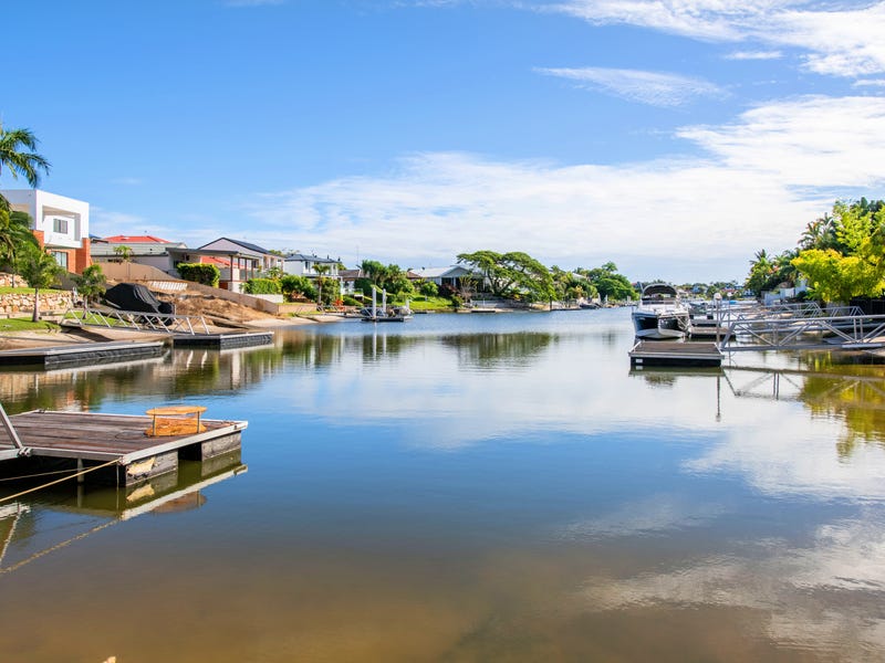 31 Mccleary Street, Bundall, QLD 4217