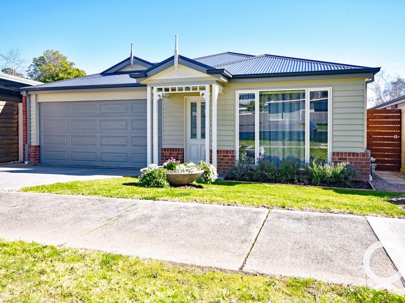 2/189 Princes Way, Drouin, Vic 3818 Property Details