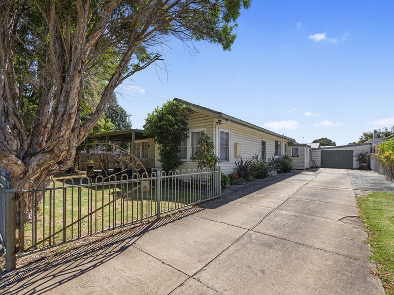 17 Anderson Street, Newhaven, Vic 3925 House for Sale