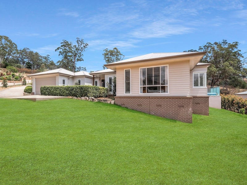 13 Zuccoli Drive, Blue Mountain Heights, QLD 4350