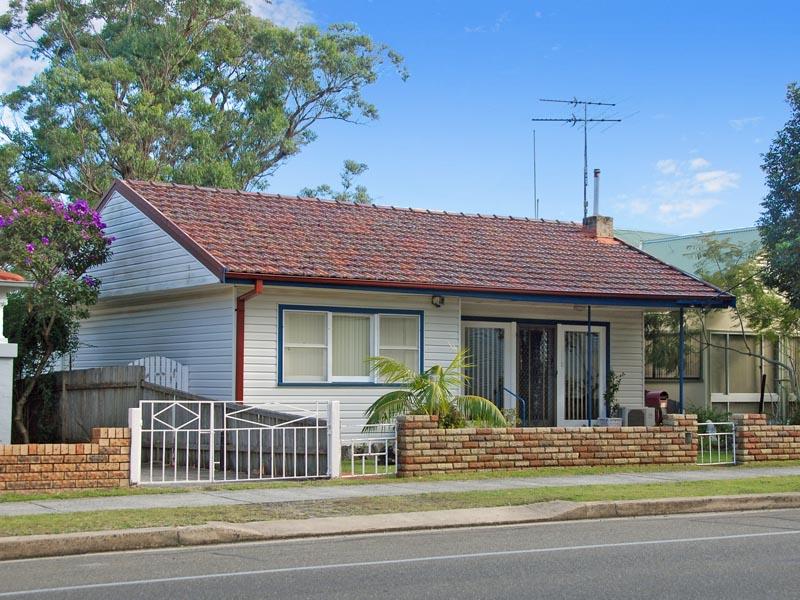 33 Broken Bay Road, Ettalong Beach, NSW 2257