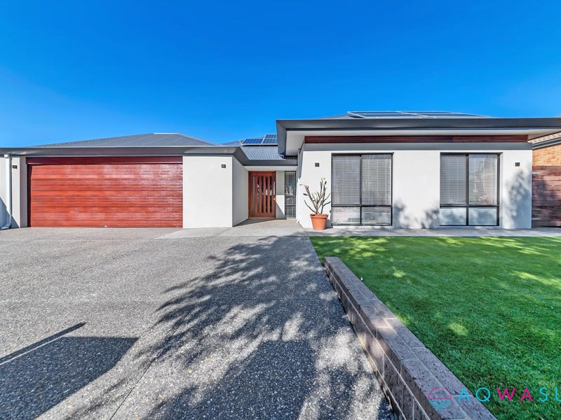 90 Crystaluna Drive, Golden Bay, WA 6174
