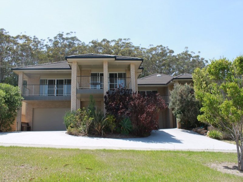 30 Dennis Cres, South West Rocks, NSW 2431