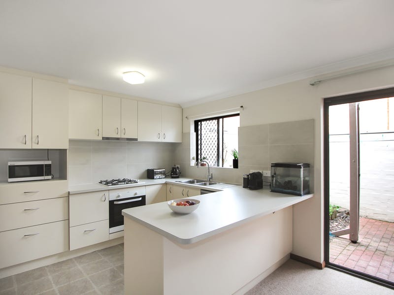 2 6 Onslow Street South Perth Wa 6151 Townhouse For Sale
